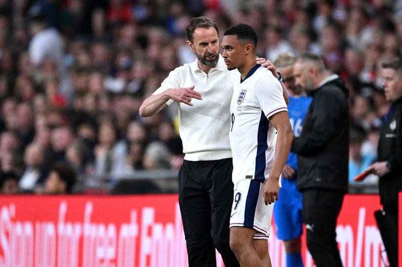 wayne rooney’s ‘extreme’ comments about trent alexander-arnold called into question