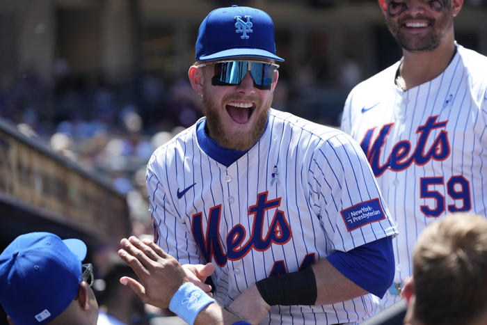 after first sweep of padres in 18 years, mets in nl wild-card race despite 33-37 record