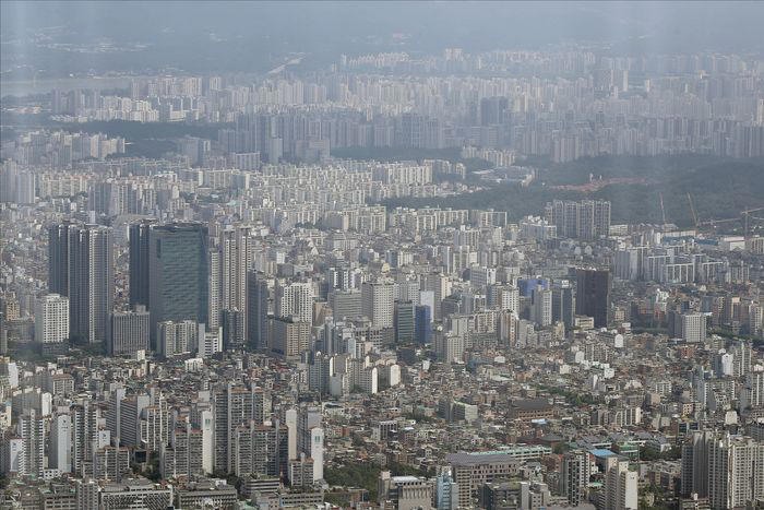 “집값이 내려도 올라도”, 서울 ‘토지거래허가구역’은 계속