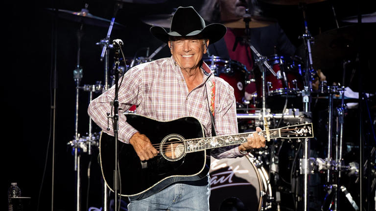 George Strait set a new U.S. concert attendance record on Saturday. Getty Images