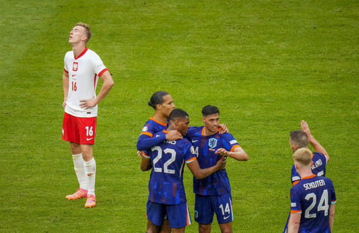 supersub wout weghorst scores late again in netherlands' 2-1 win over poland at euro 2024