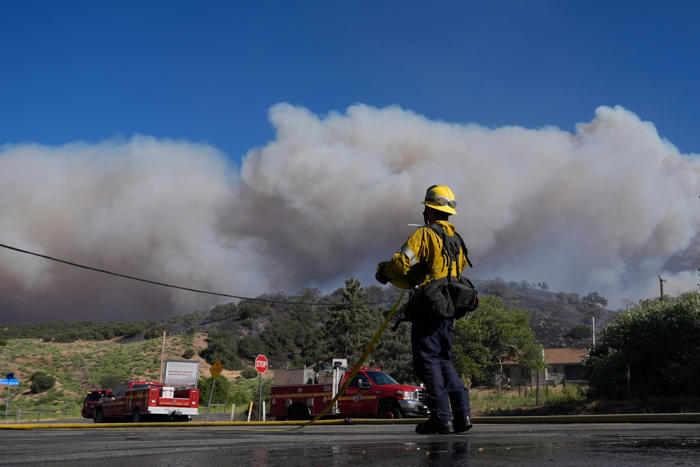 wildfire erupts burning more than 11,000 acres near los angeles, mass evacuation underway