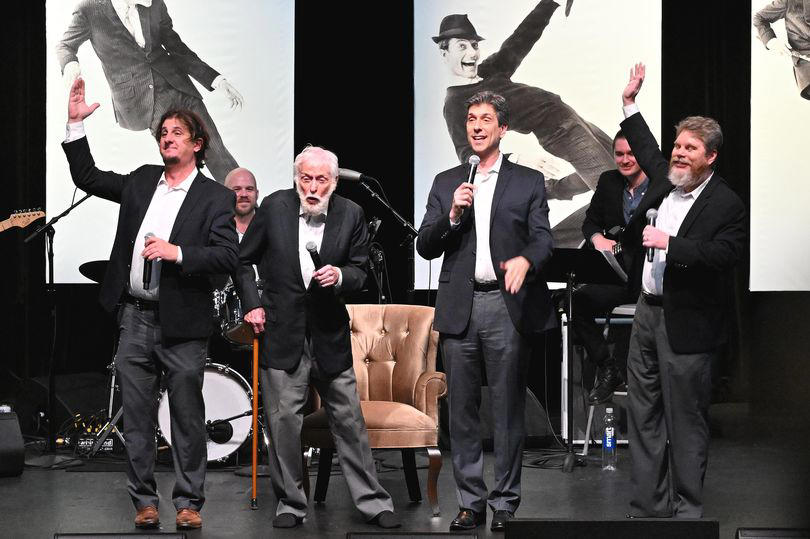 mary poppins legend dick van dyke still singing at 98 as he performs alongside wife