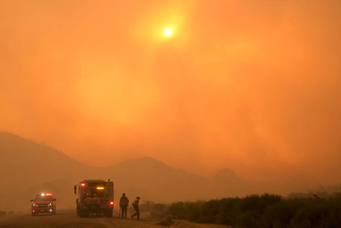 wildfire erupts burning more than 11,000 acres near los angeles, mass evacuation underway