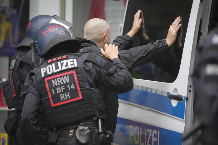german police intervene to stem clashes between england and serbia fans before euro 2024 match