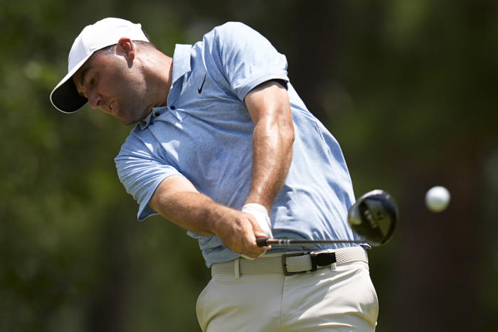 world no. 1 scottie scheffler finishes disappointing us open with 72, all four rounds over par