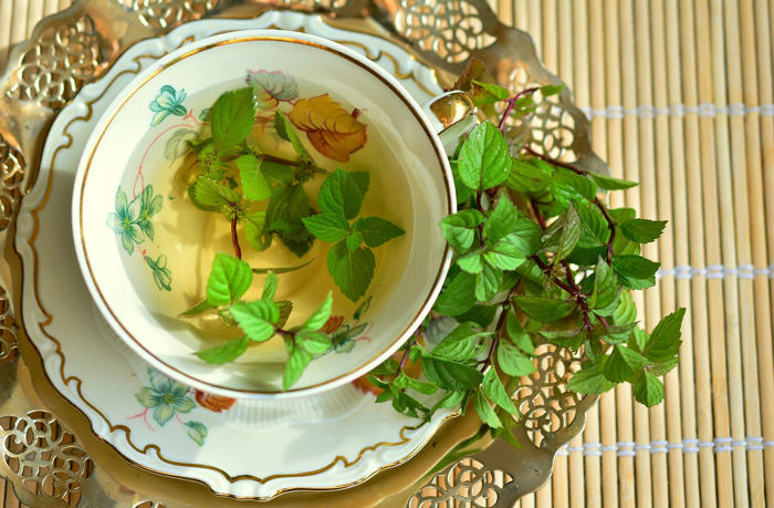 5 herbal teas to detoxify and cool the body