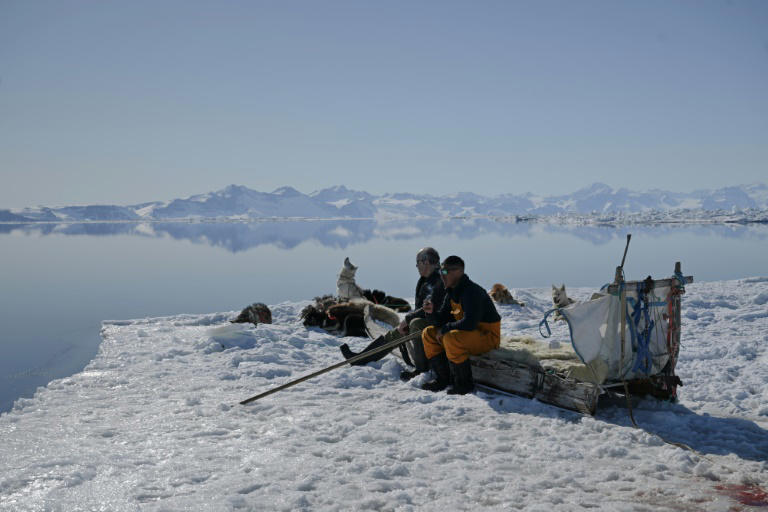 avec les chasseurs inuits, sur la banquise de glace et de fonte