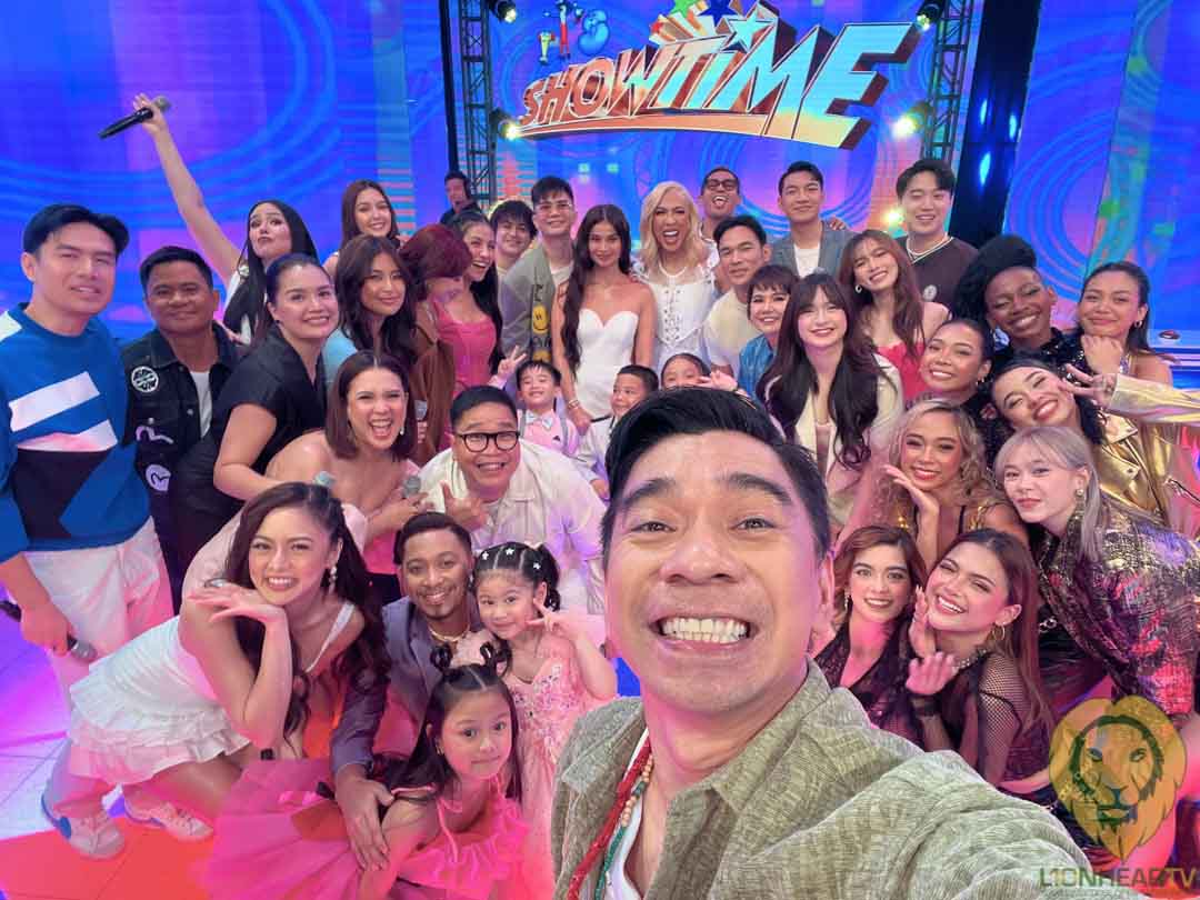 It's Showtime' celebrates One Year of Kapamilya-Kapuso triumph on GMA  Network