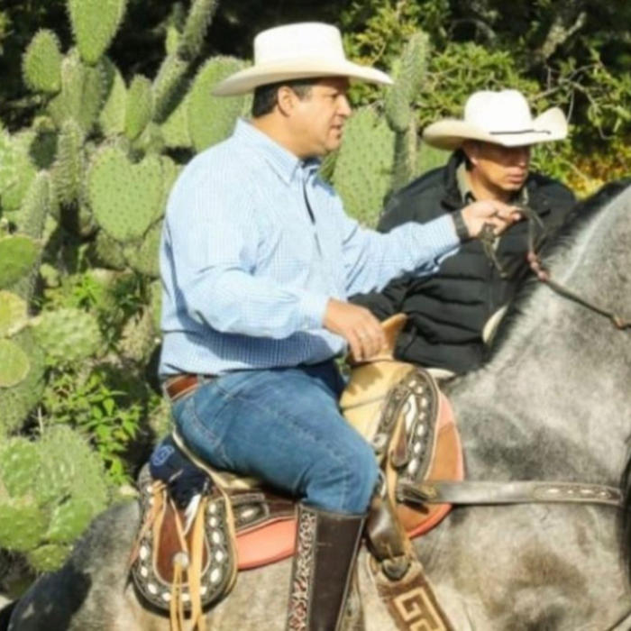 diego sinhue, gobernador de guanajuato, sufre accidente a caballo