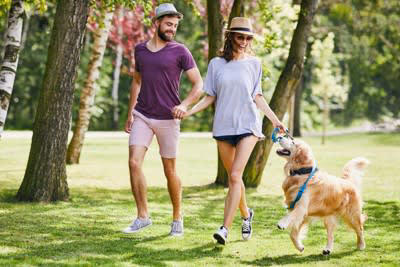 犬の散歩で着てはいけない『ngな服』4選 危険な理由や安全な服を選ぶポイントまで