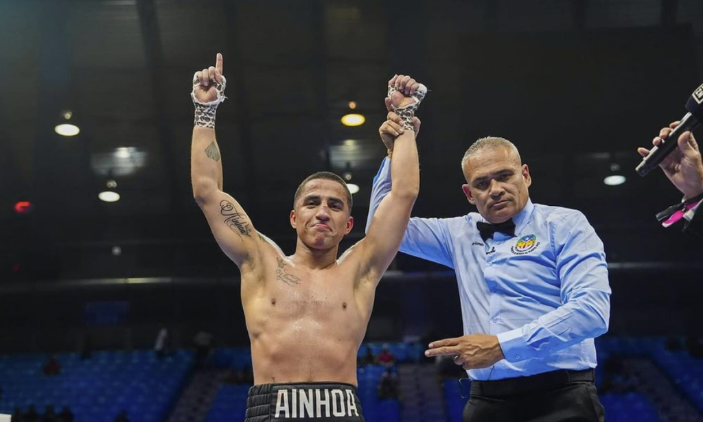 mexican boxer tkos demecillo in puerto rico