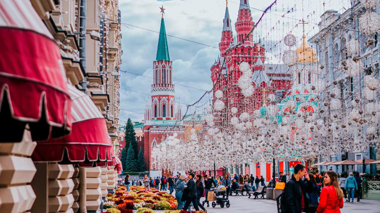 Indians May Soon Travel To Russia Without Visa. Here's All You Need To Know