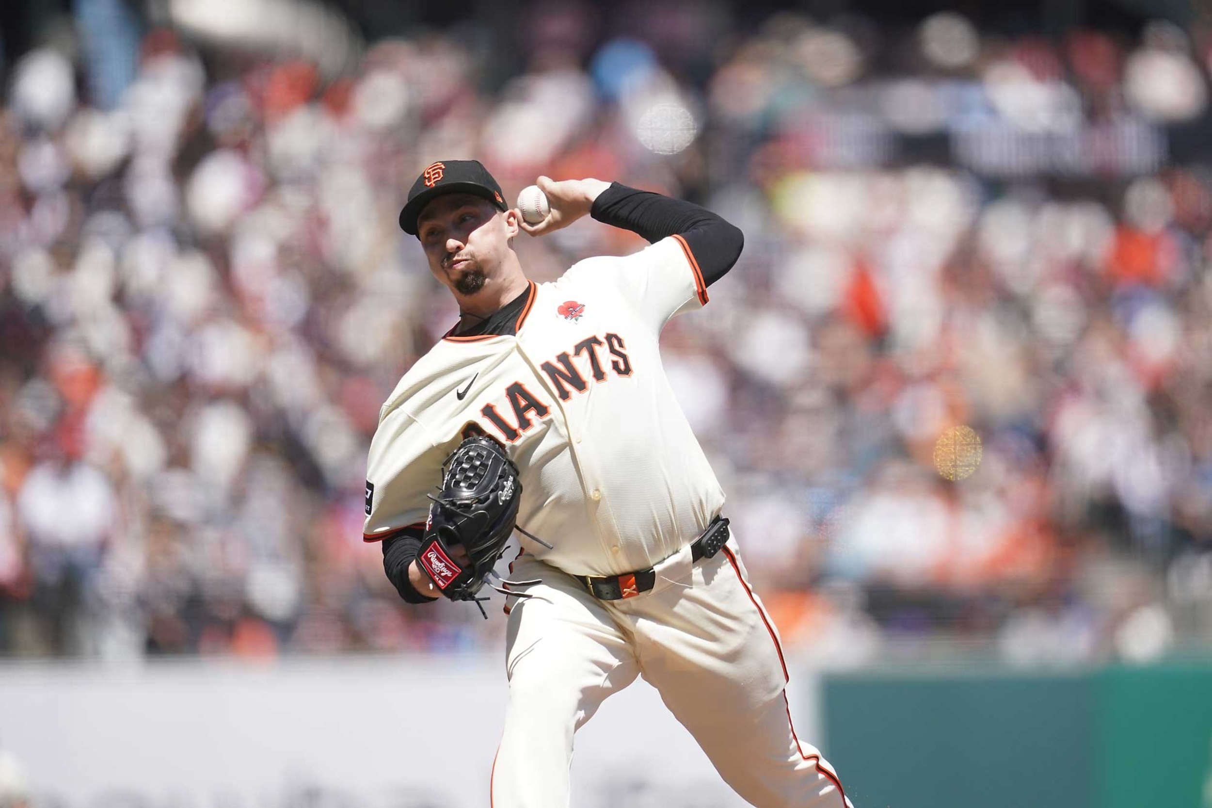 <p>Snell signed with the Giants late in Spring Training without getting the multi-year deal he craved. The lack of Spring Training innings has clearly hurt Snell, who posted a 9.51 ERA in six starts before going on the IL with a groin injury.</p><p>You may also like: <a href='https://www.yardbarker.com/mlb/articles/the_most_unlikely_world_series_heroes_of_all_time/s1__38921378'>The most unlikely World Series heroes of all time</a></p>