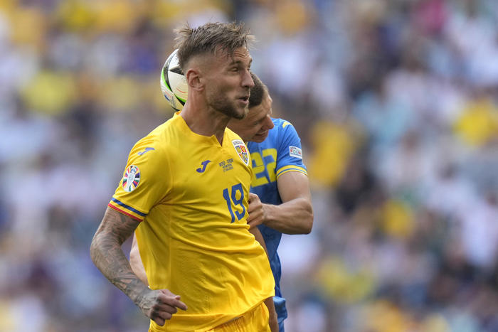 [유로2024] 루마니아, 8년 만에 돌아온 유로 첫 판서 우크라이나에 3-0 대승