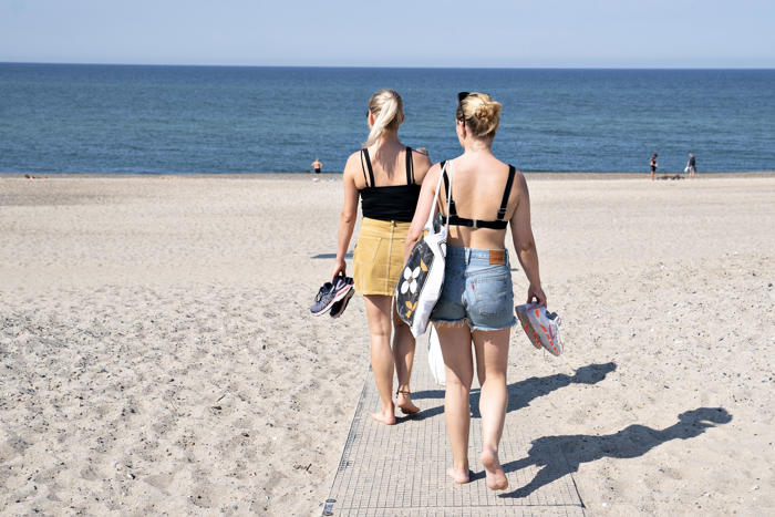 badning på nordsjællandsk strand frarådes efter fund af bakterier
