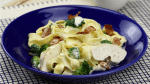 dieses nudel-gericht wird dich begeistern: hähnchen-pasta in sahnesoße