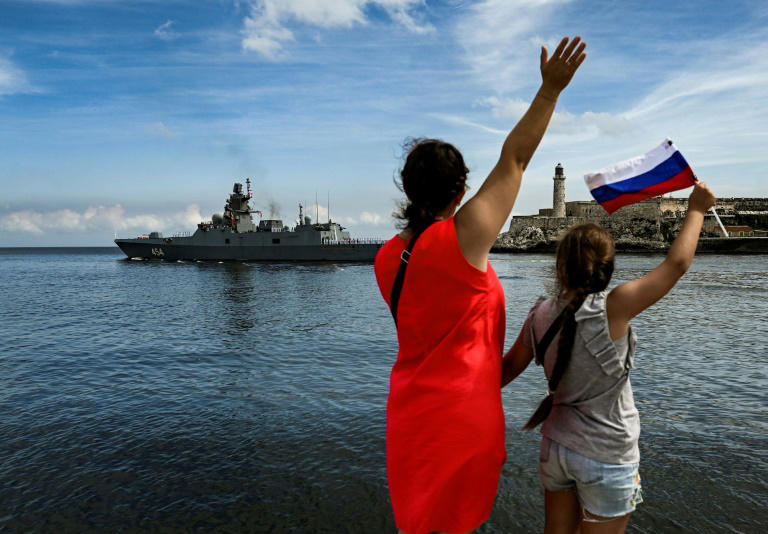 russian nuclear-powered submarine leaves cuba