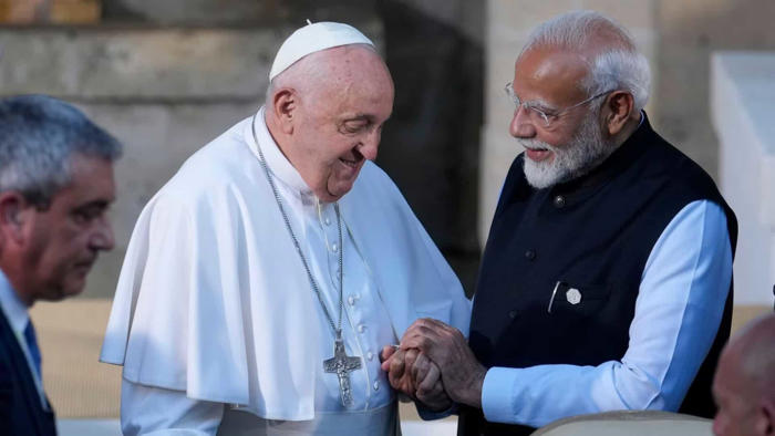 kerala congress in hot water over pope-modi post; issues apology