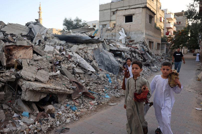 horror as entire palestinian families wiped out by terrifying israeli bombing
