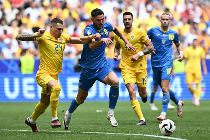 roumanie-ukraine: la diffusion du match de l'euro interrompue en ukraine, des fans accusent la russie