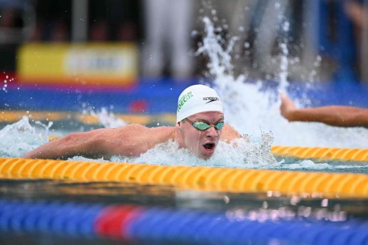 jo 2024 - natation. léon marchand réalise les minima olympiques sur 400 m 4 nages