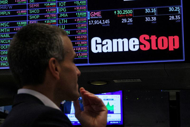 gamestop shares tumble after ceo says store network will shrink