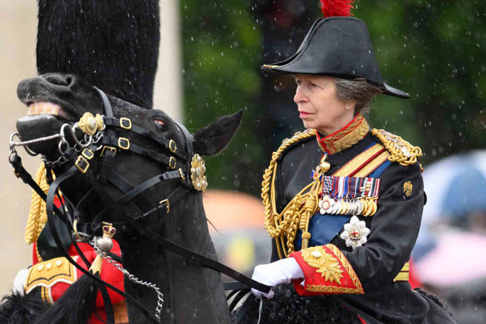 princess anne expertly handles rambunctious horse during trooping the colour parade