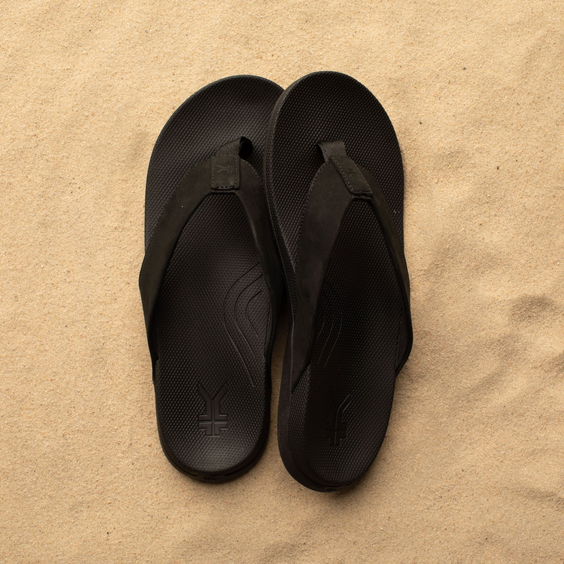 9 Podiatrist-Approved Flip-Flops With Arch Support