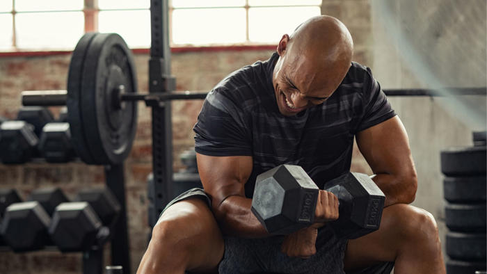5 reasons your biceps aren’t getting bigger, according to a fitness expert