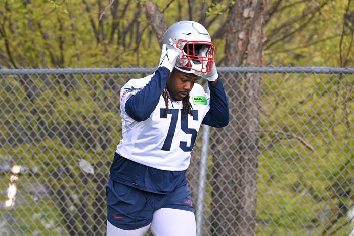 patriots announce release of rookie offensive lineman