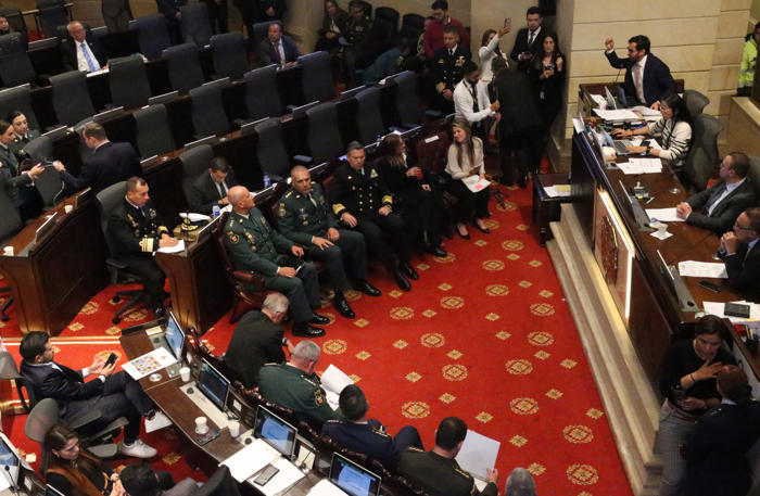 “llegó el momento de decir que la política de seguridad y defensa del gobierno fracasó”: cámara debate moción a iván velásquez