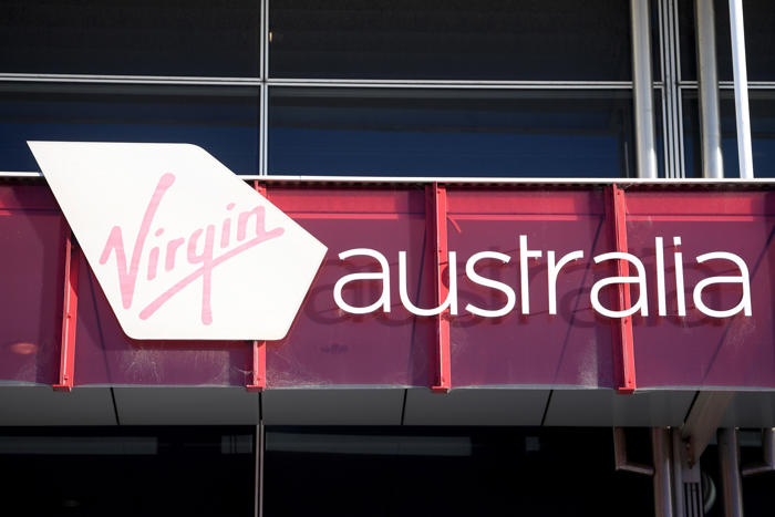 avión de virgin australia aterriza de emergencia en nueva zelanda con un motor en llamas