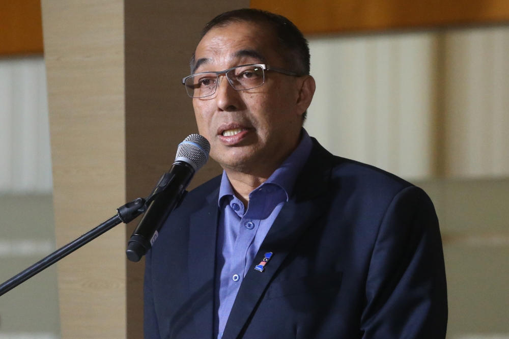 sabah lawmaker backs anwar, azam baki in malaysia’s war against ‘cancer of corruption’