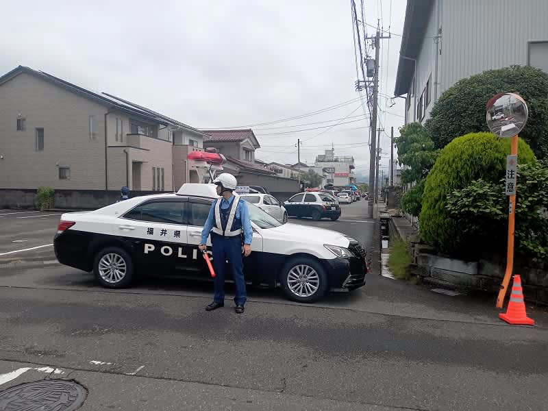 福井県福井市の住宅街でクマが民家に侵入 6月18日13時現在、警察が周辺警戒