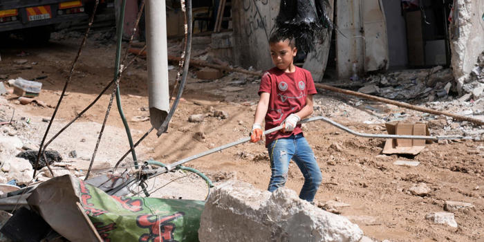 fn-toppens oro: risk att barn i gaza rekryteras