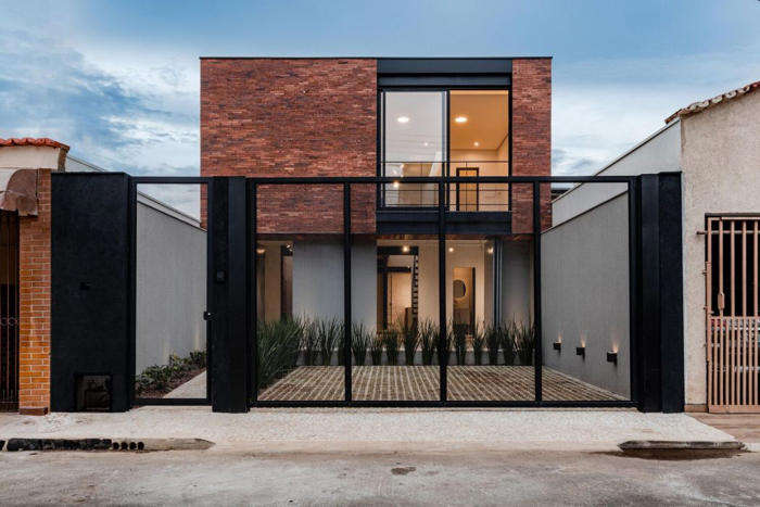 6 model pagar rumah untuk meningkatkan estetika rumah anda