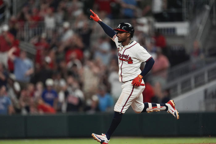 albies hits go-ahead homer in 8th as braves overcome strong start by olson and beat tigers 2-1