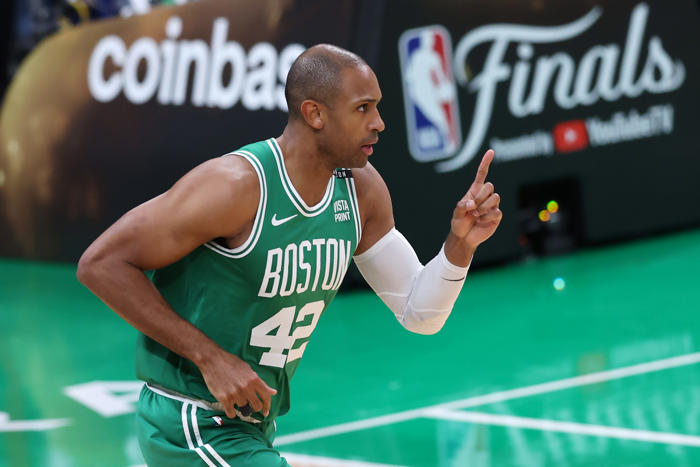 al horford's emotional celebration ahead of the celtics winning the nba finals will give you goosebumps