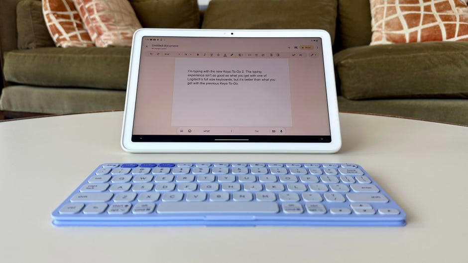 android, logitech's keys-to-go 2 keyboard grows up but is still lightweight and slim