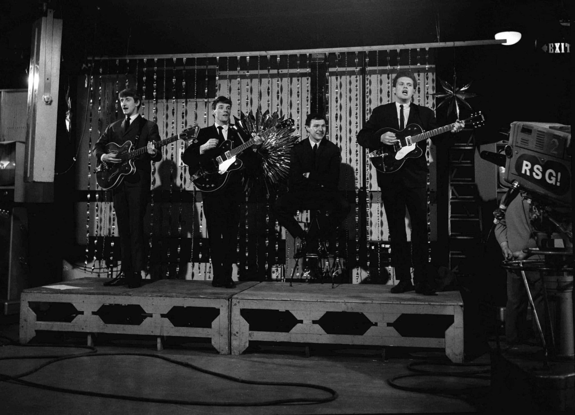 songs-john-lennon-and-or-paul-mccartney-gave-away-to-other-artists