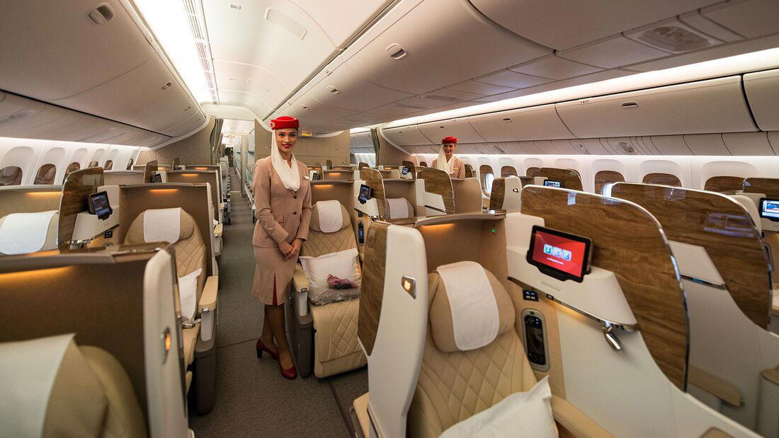 22 superjumbos als spender: emirates macht aus a380-sitzen rucksäcke für kinder