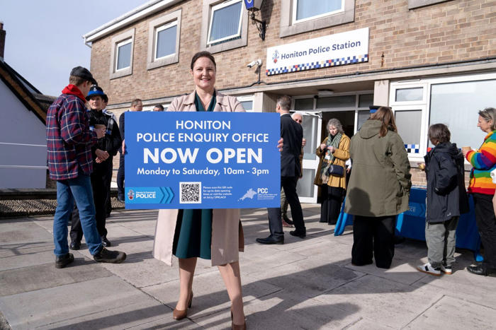 opinion - i re-opened police stations and won back trust: london should do the same