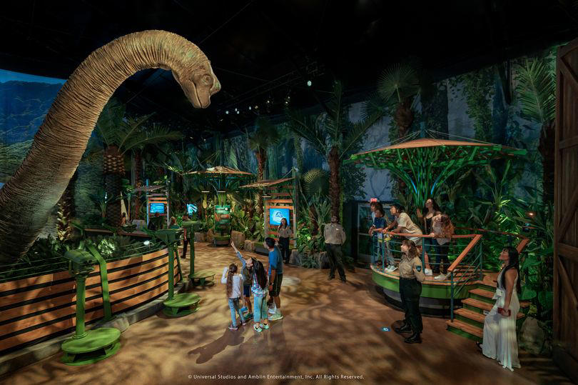 jurassic world attraction 'of massive proportions' being opened in uk by universal