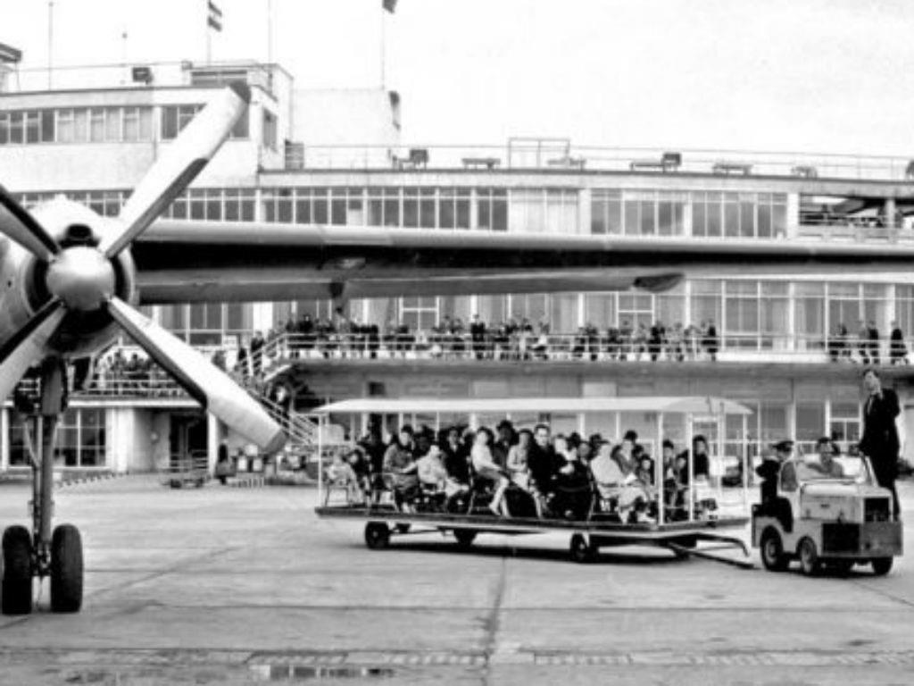 <p>Before jet bridges were invented in 1958, every flight was equipped with stairs that passengers took to board the aircraft. These stairs still exist today, but can you image how slow boarding and disembarking would be today if every passenger had to wait for a bus to the terminal?</p> <h2 class="wp-block-heading">Planes Could Not Fly for Long</h2>