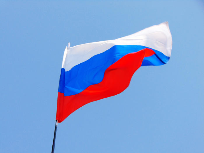euro 2024. rosyjskie flagi na stadionach. uefa i gospodarze mistrzostw reagują