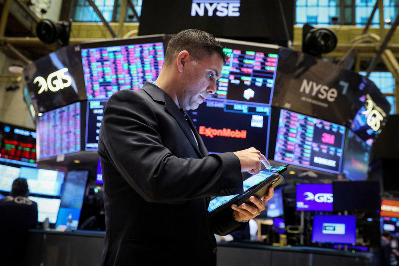 amazon, s&p 500, dow rise after soft retail sales data; eyes on fed speakers