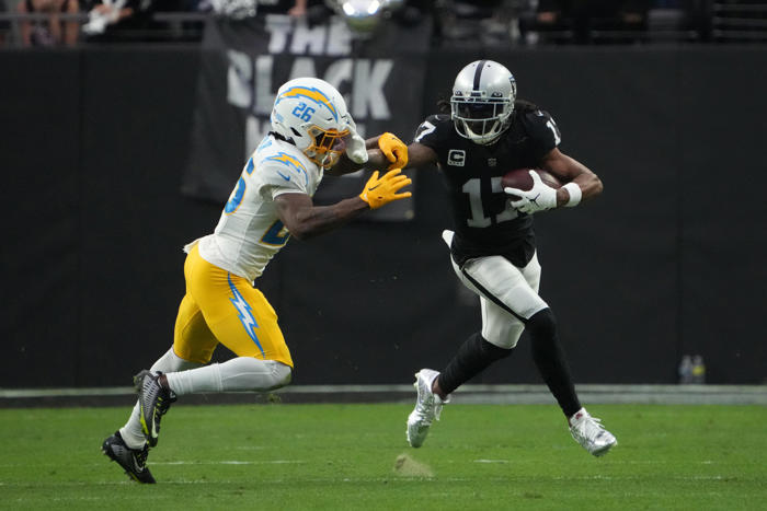 should the raiders have traded away wr davante adams this offseason?
