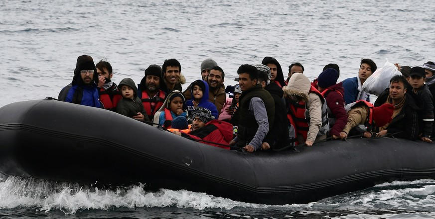 geschlagen und über bord geworden – das werfen überlebende migranten griechenland vor