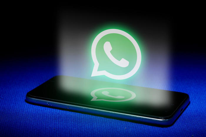 whatsapp permette di inviare tutte le foto e video in hd: cosa fare
